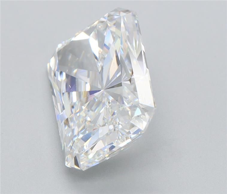 2.64 Carat radiant Lab Grown Diamond Front View