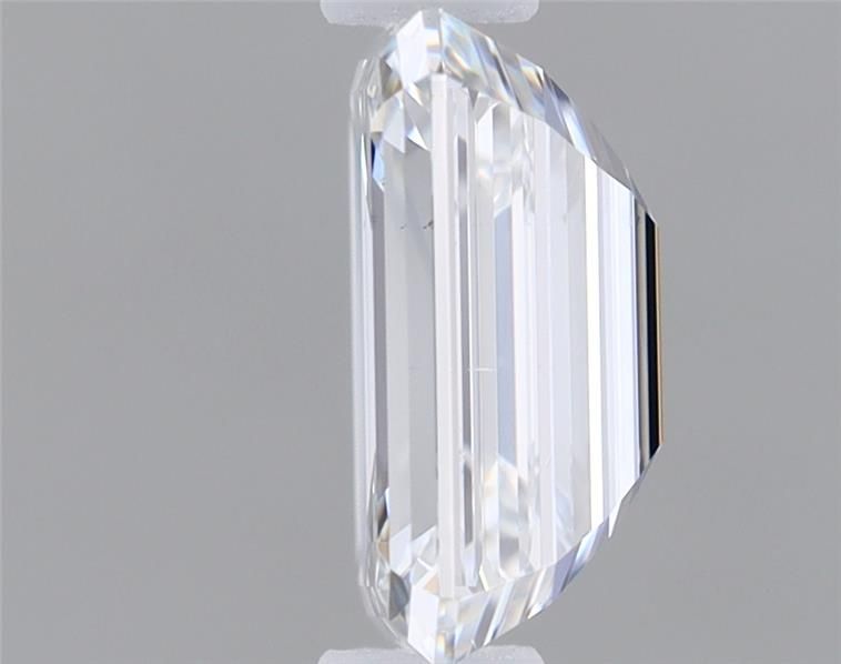 Emerald 0.70ct Diamond