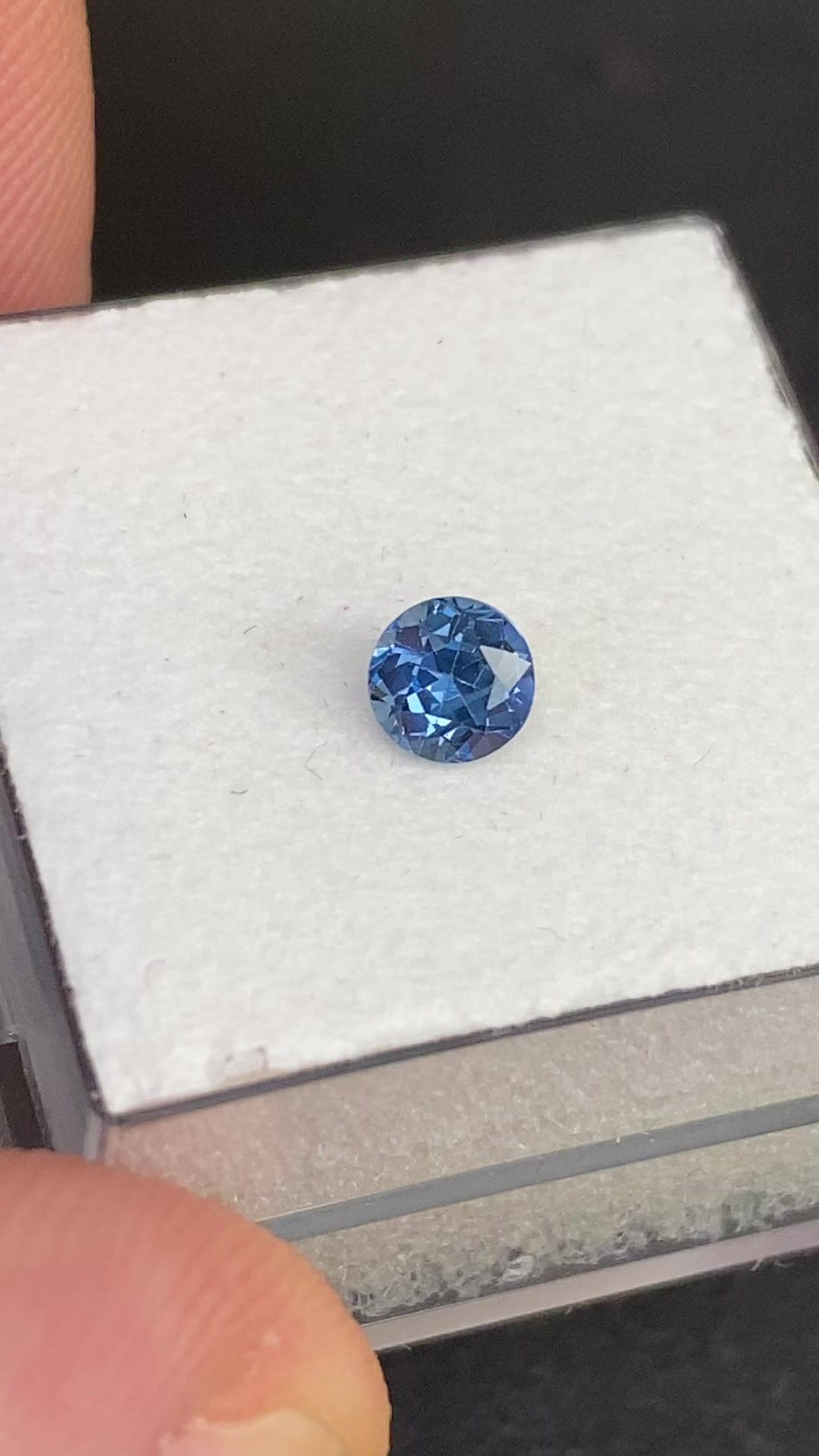 0.49ct Sapphire
