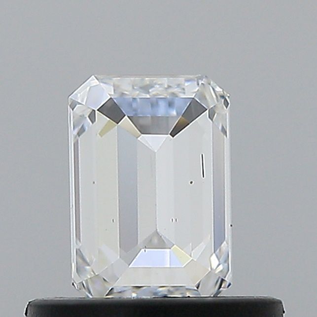 Emerald 0.50ct Diamond