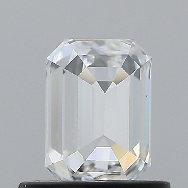 Emerald 0.70ct Diamond