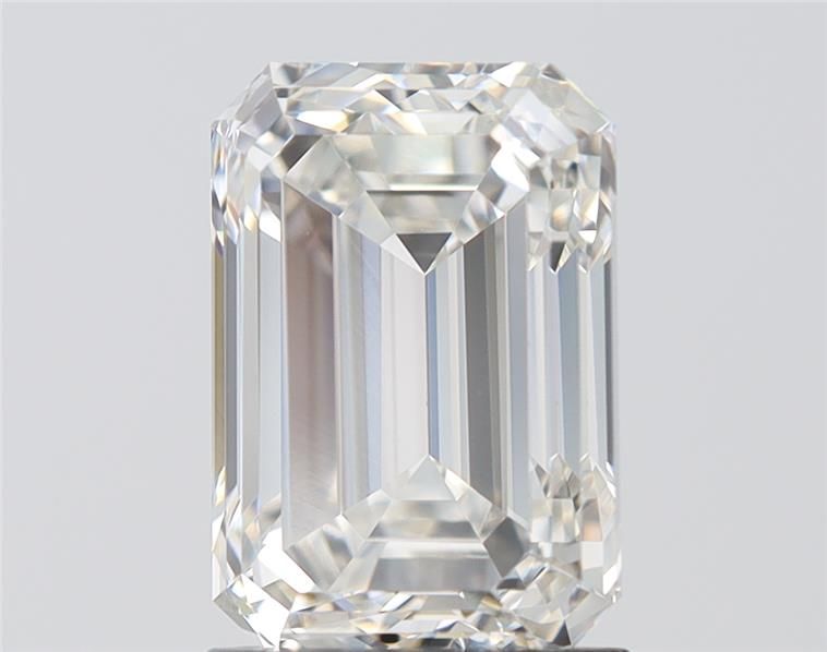 2.02 Carat emerald Lab Grown Diamond Front Image