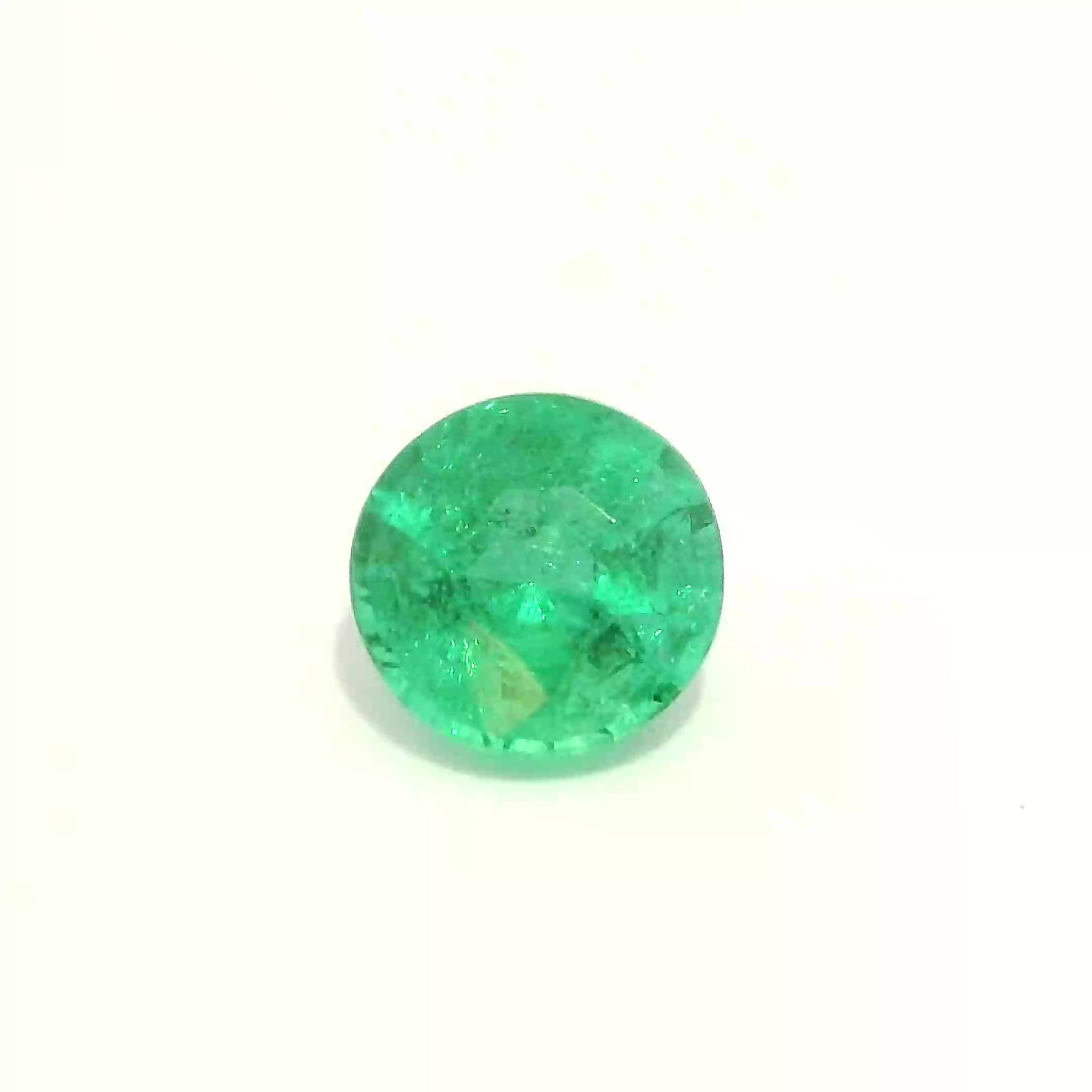 0.84ct EMERALD
