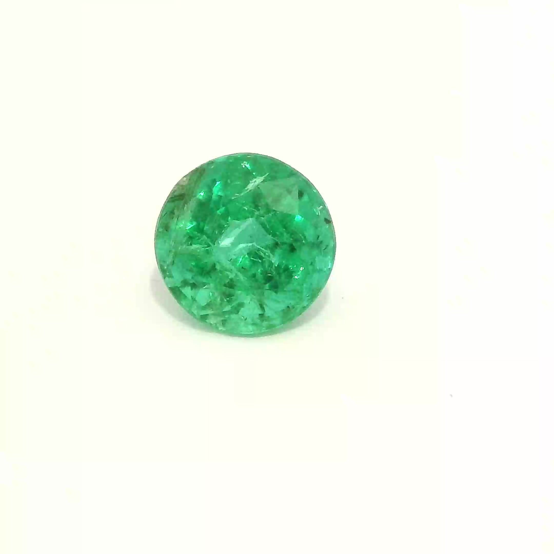 0.86ct EMERALD