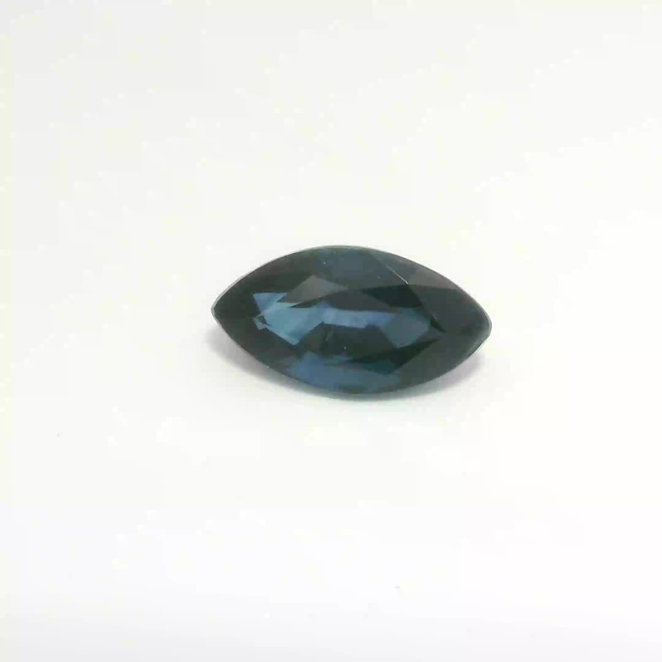0.9ct SAPPHIRE