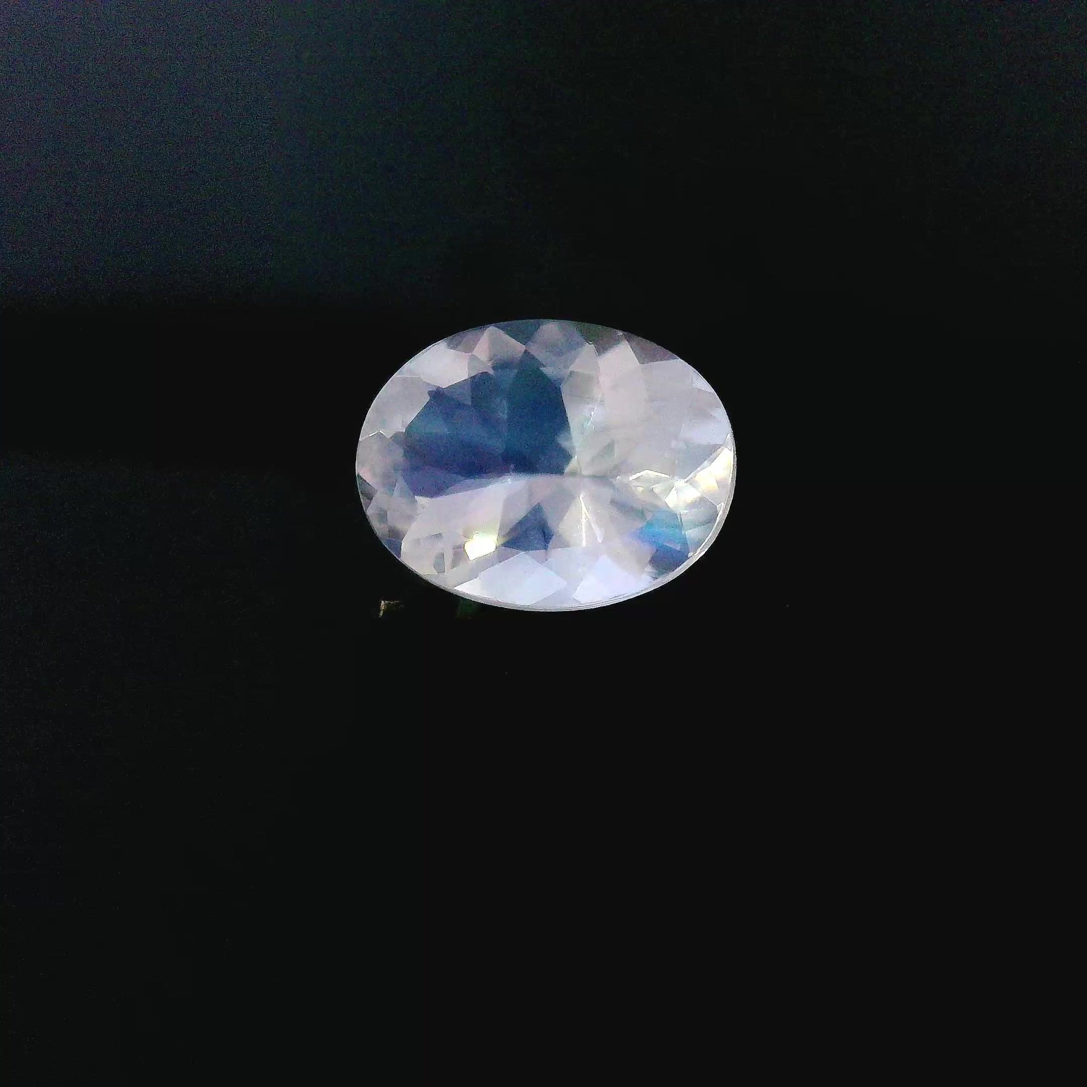 1.34ct MOONSTONE
