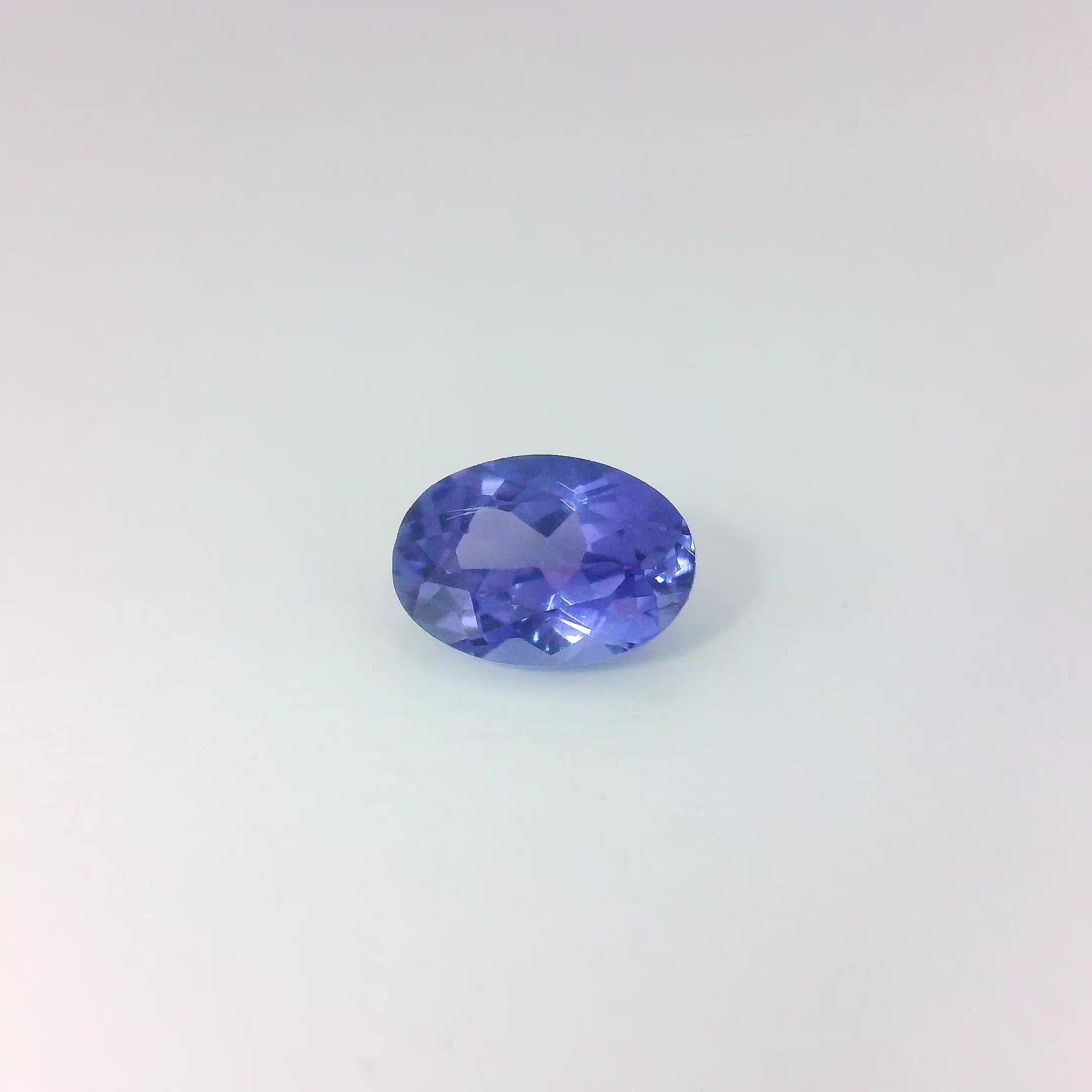 0.89ct TANZANITE